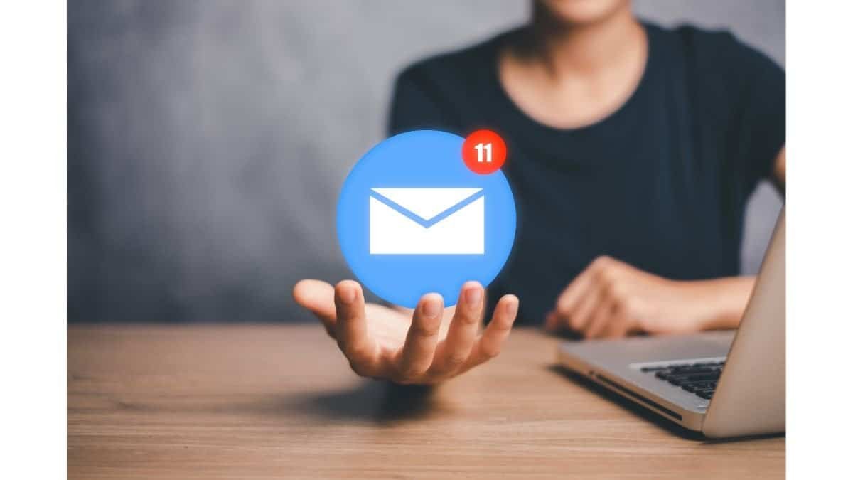 Professional demonstrating email control through effective batching techniques for workplace productivity